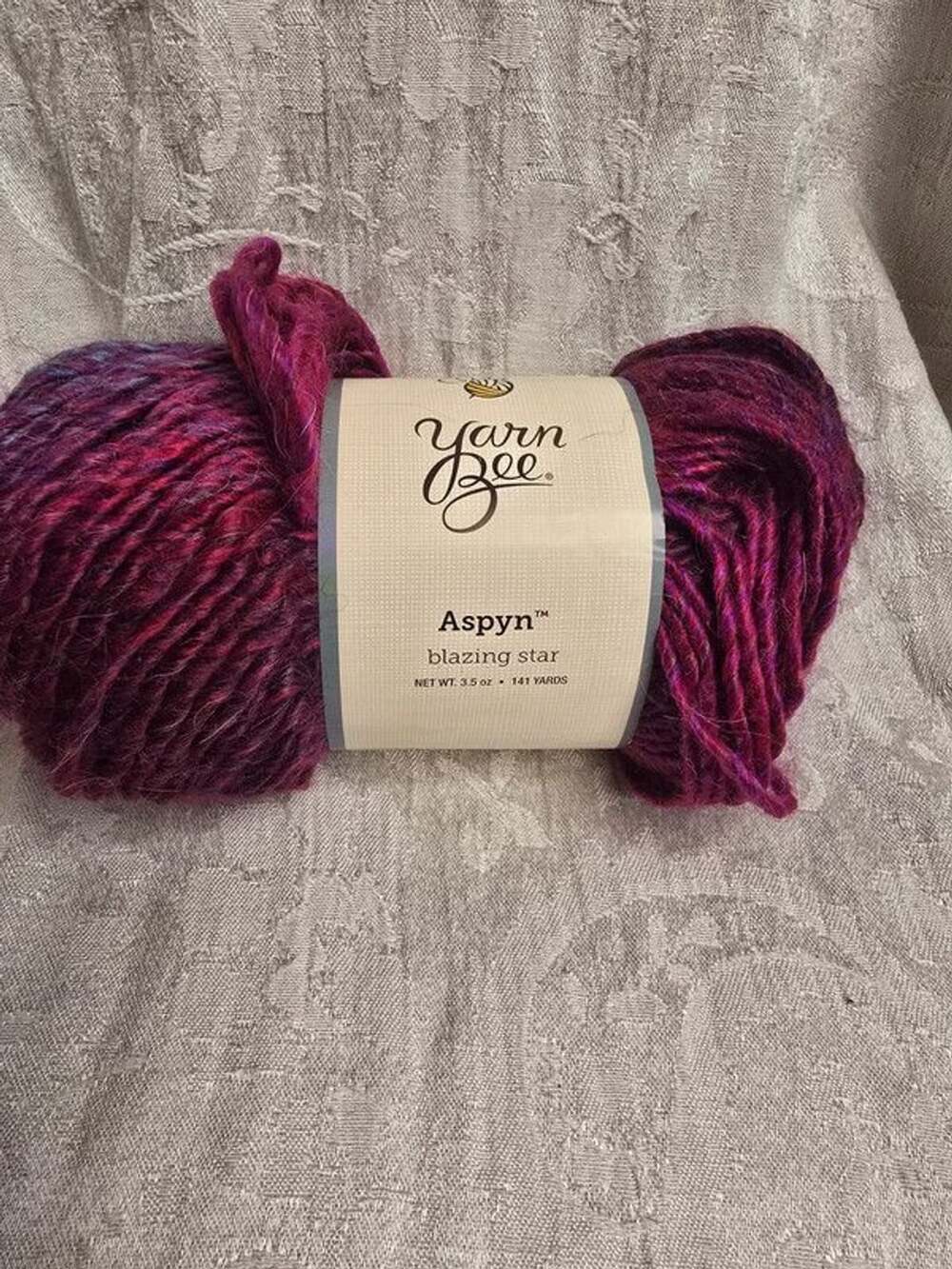 Yarn Bee Aspyn yarn